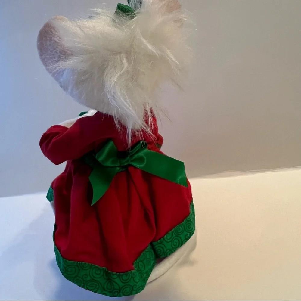 Festive Mouse Figurine in Red and Green